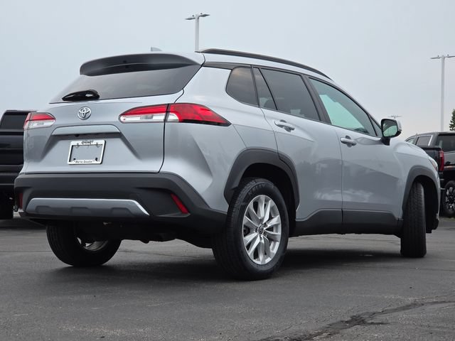 Used 2022 Toyota Corolla Cross LE AWD/4WD image 15