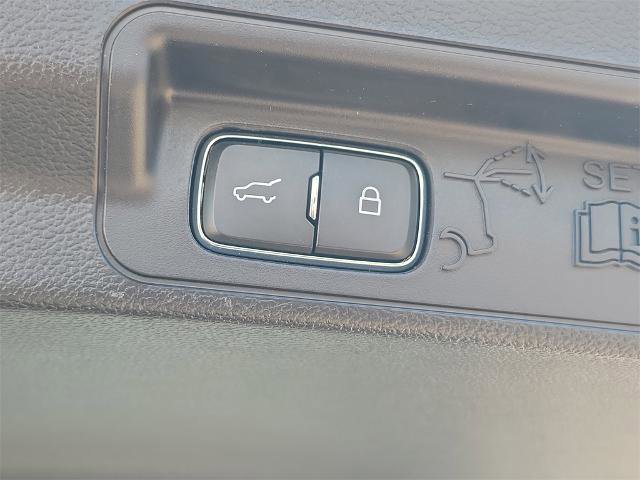 Certified 2022 Ford Explorer Limited w/ Equipment Group 301A image 10