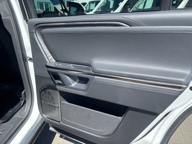 Used 2022 Rivian R1S Launch Edition AWD/4WD image 11