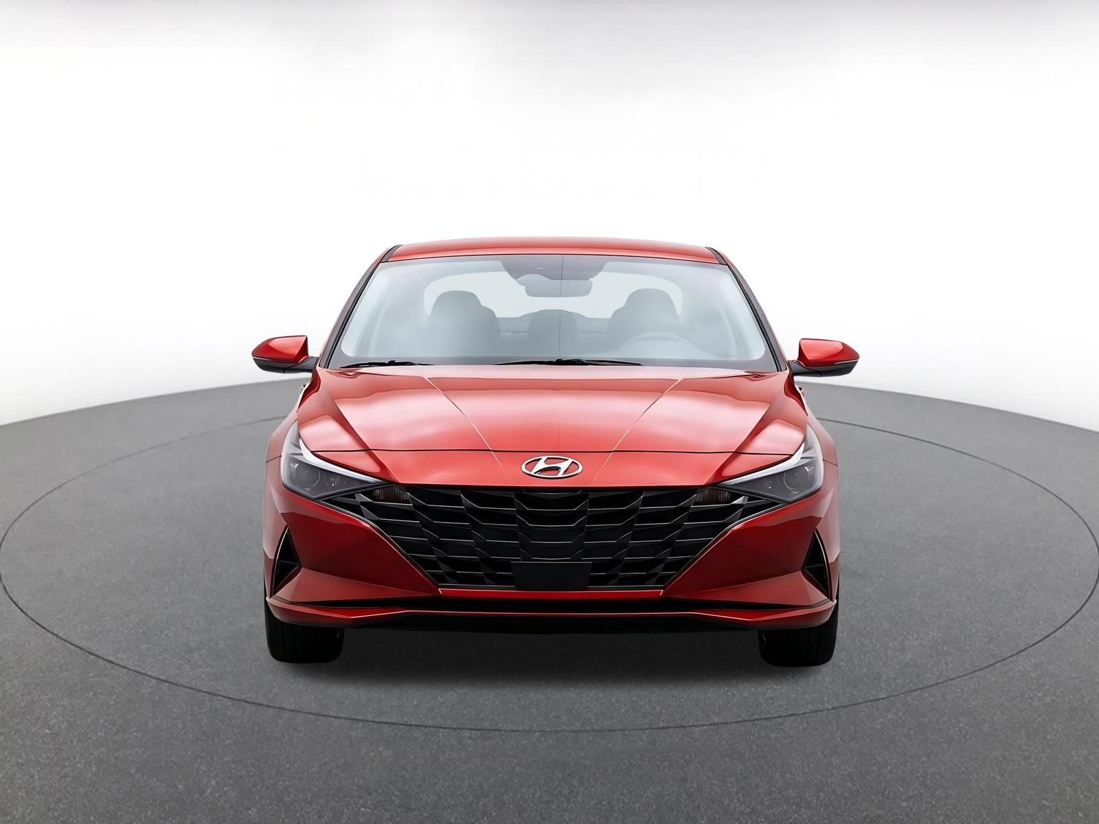 Used 2025 Hyundai Elantra Limited FWD video 2