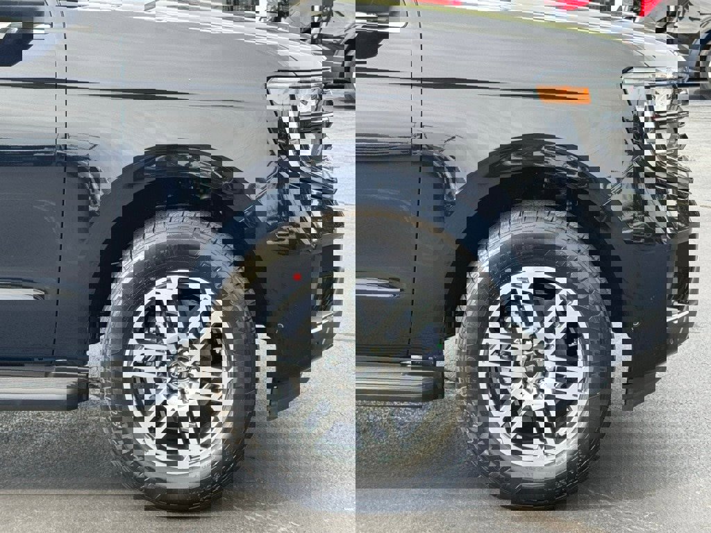 New 2025 Ford Expedition Active image 53