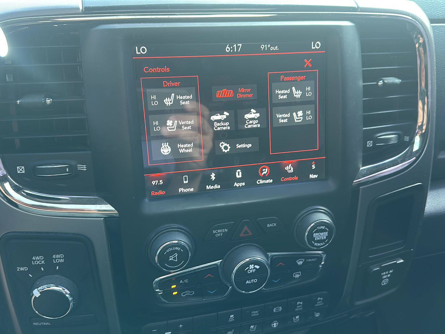 Used 2018 RAM 3500 Laramie w/ Sport Appearance Group AWD/4WD image 27