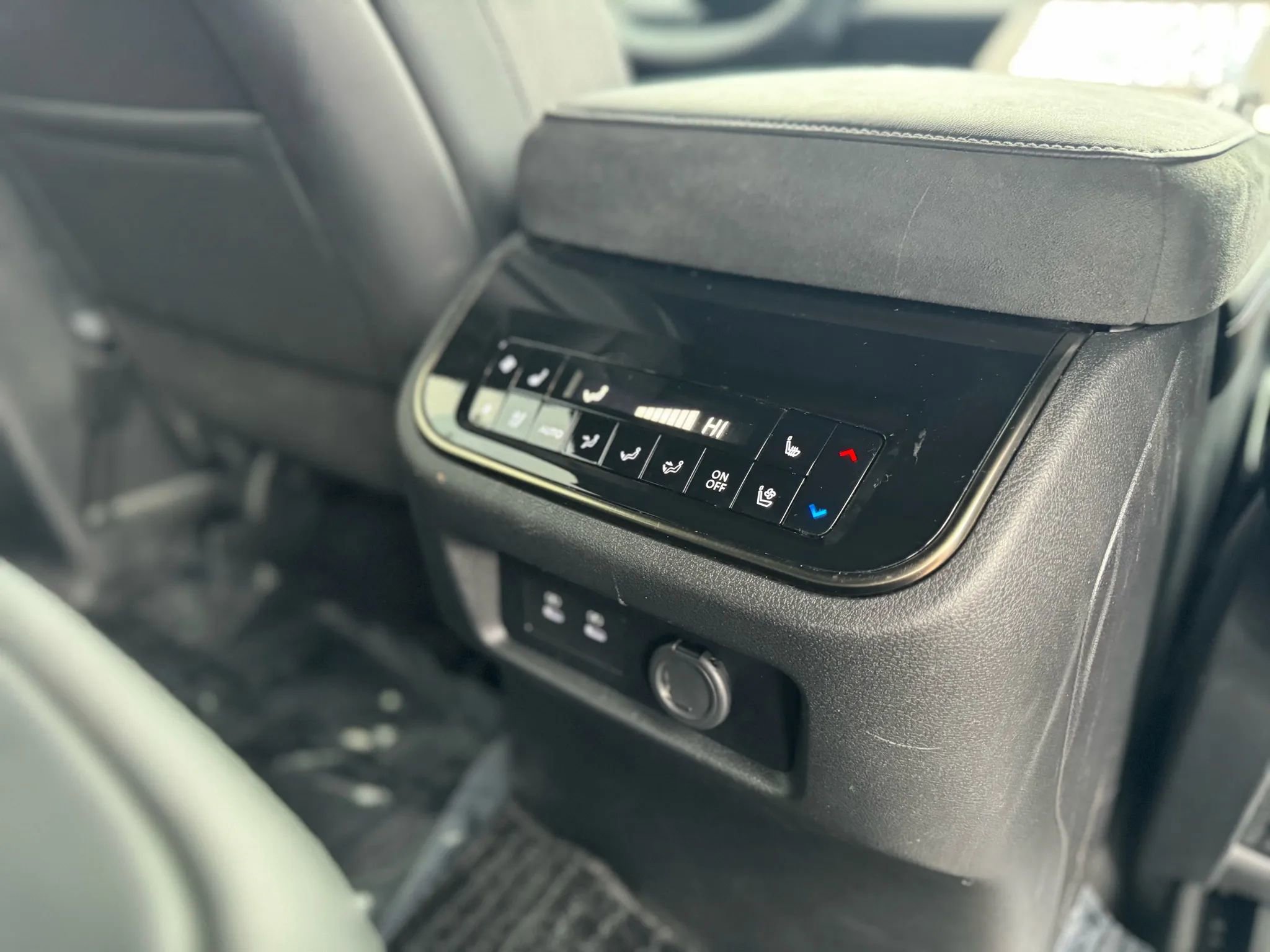 Used 2025 INFINITI QX80 Autograph image 24