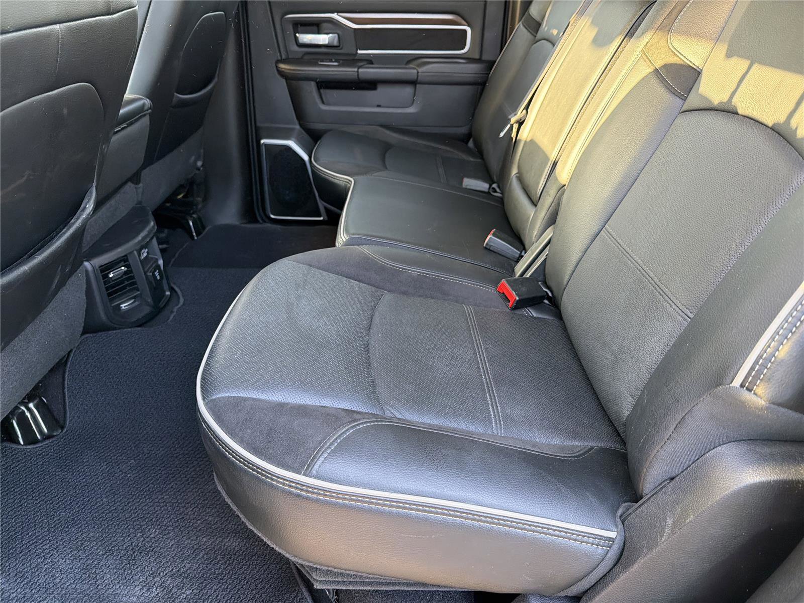 Used 2024 RAM 2500 Laramie AWD/4WD image 20
