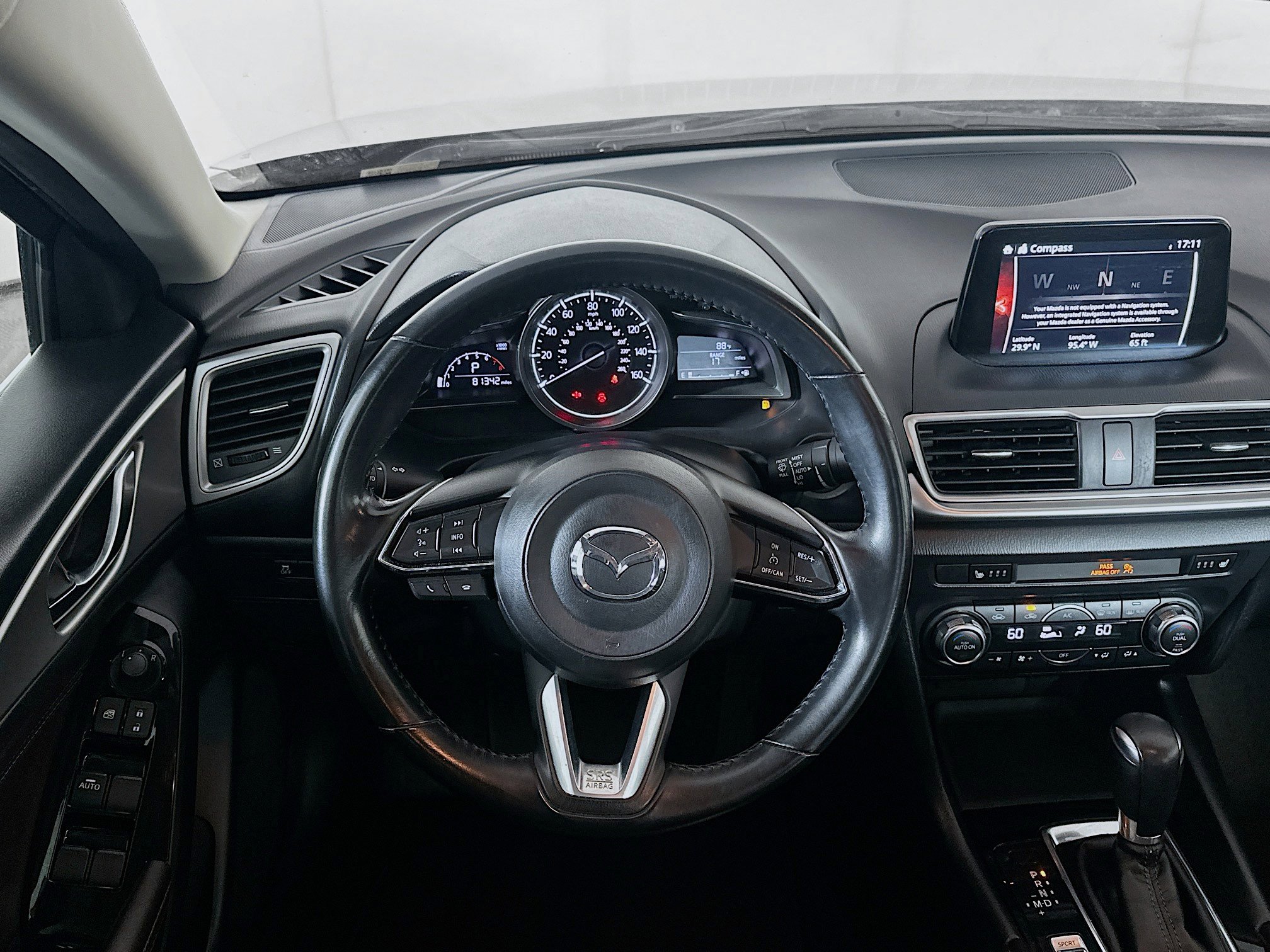 Used 2017 MAZDA MAZDA3 Touring FWD image 18