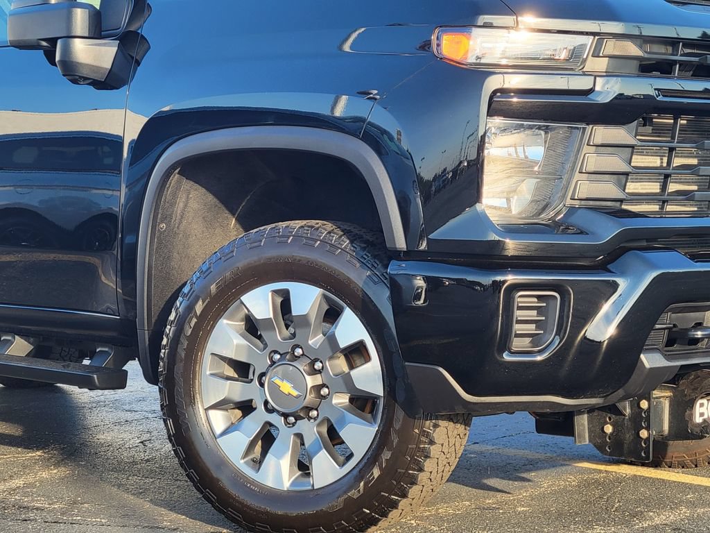 Certified 2025 Chevrolet Silverado 2500 Custom w/ Custom Convenience Package AWD/4WD image 3