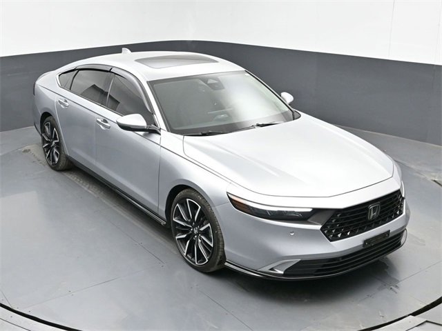 Used 2024 Honda Accord Touring image 13