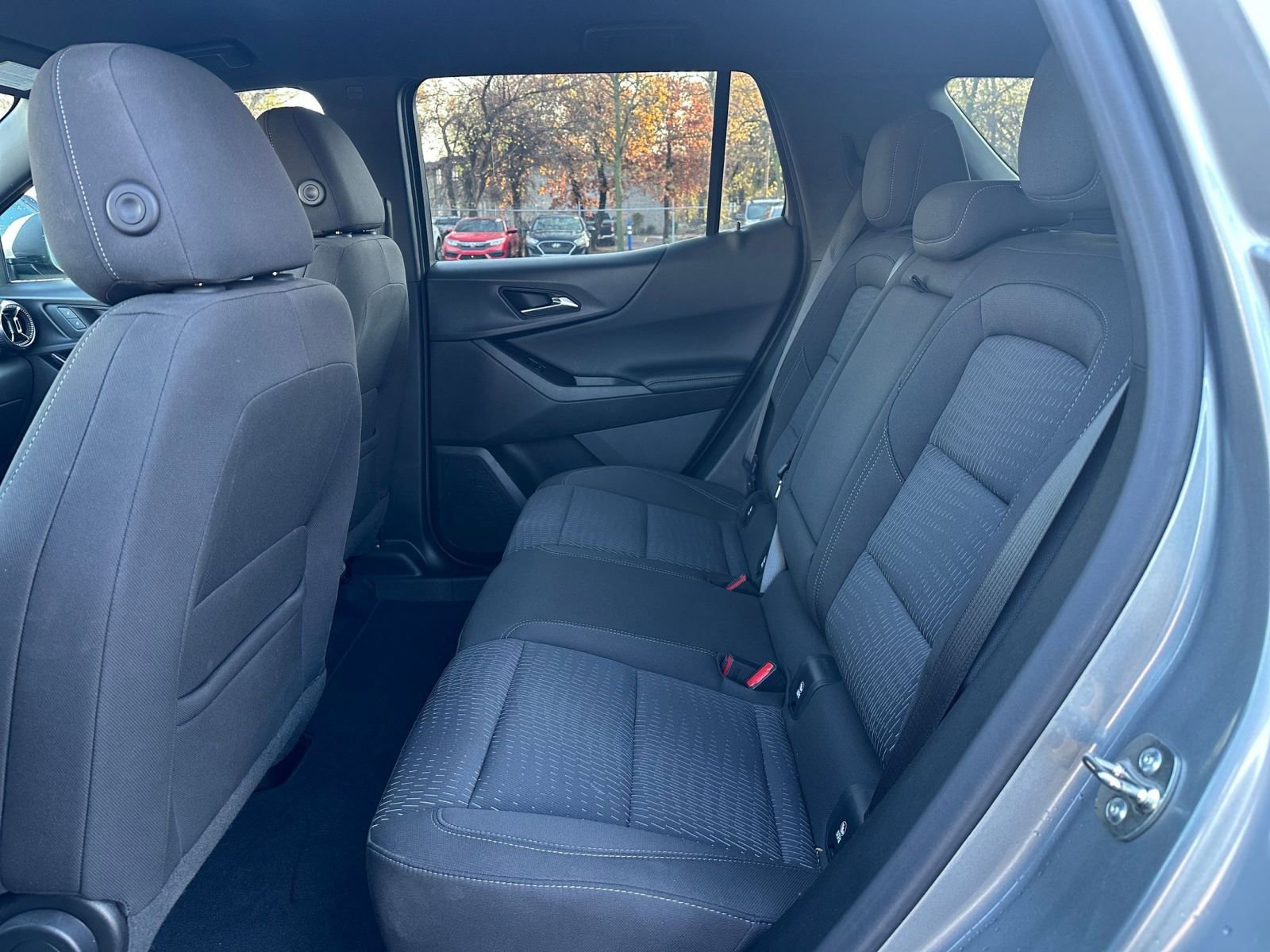 Used 2025 Chevrolet Equinox LT image 24