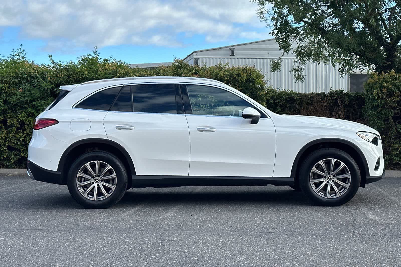 Certified 2026 Mercedes-Benz GLC 300 4MATIC image 2