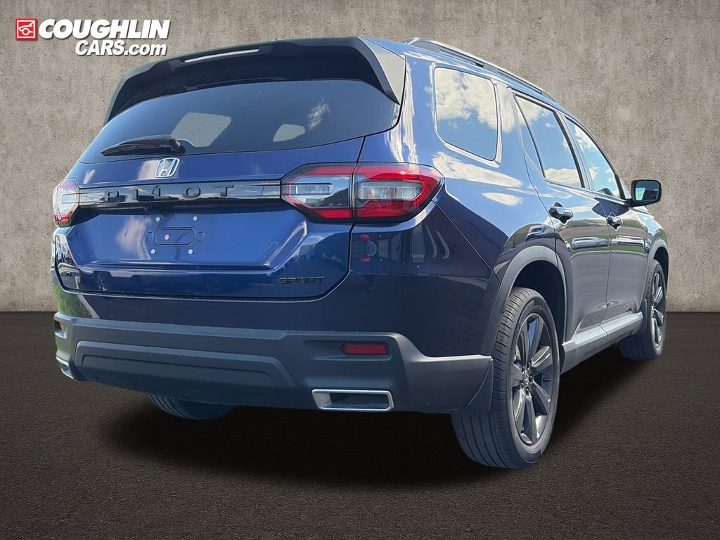 Used 2025 Honda Pilot Sport image 8