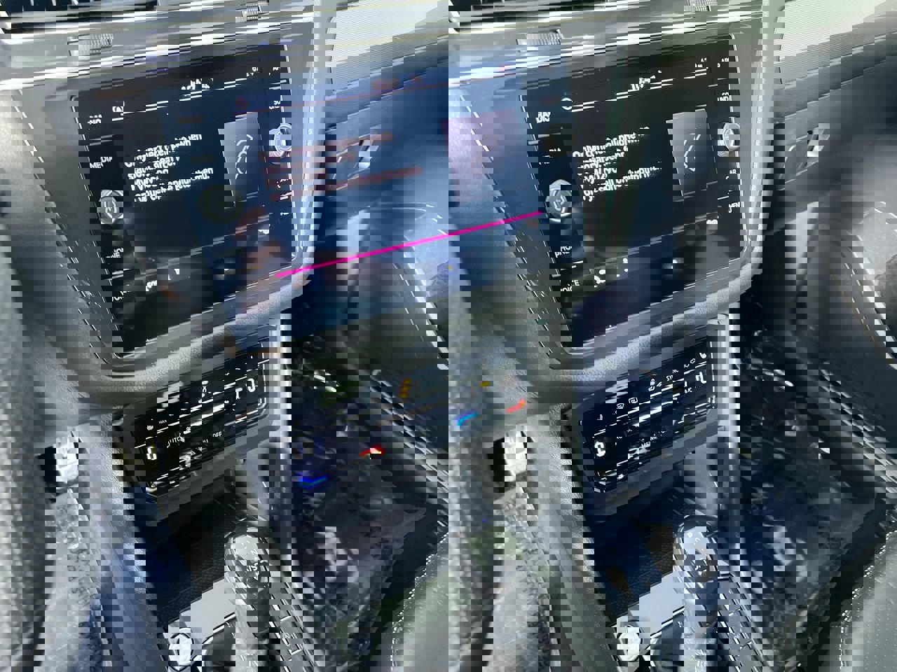 Used 2022 Volkswagen Tiguan SE R-Line image 25