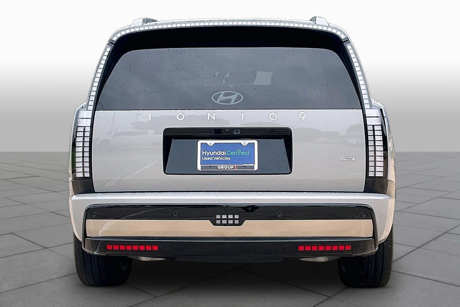 Certified 2026 Hyundai Ioniq 9 Calligraphy AWD/4WD image 4