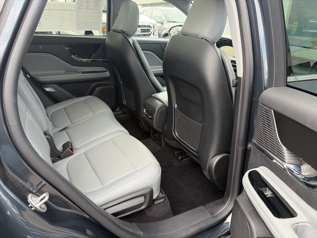 Certified 2022 Lincoln Corsair Reserve w/ Elements Package AWD/4WD image 16