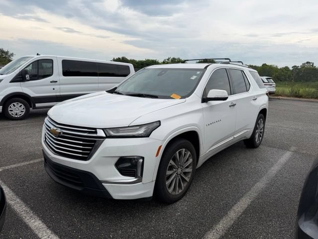 Used 2023 Chevrolet Traverse Premier FWD image 6