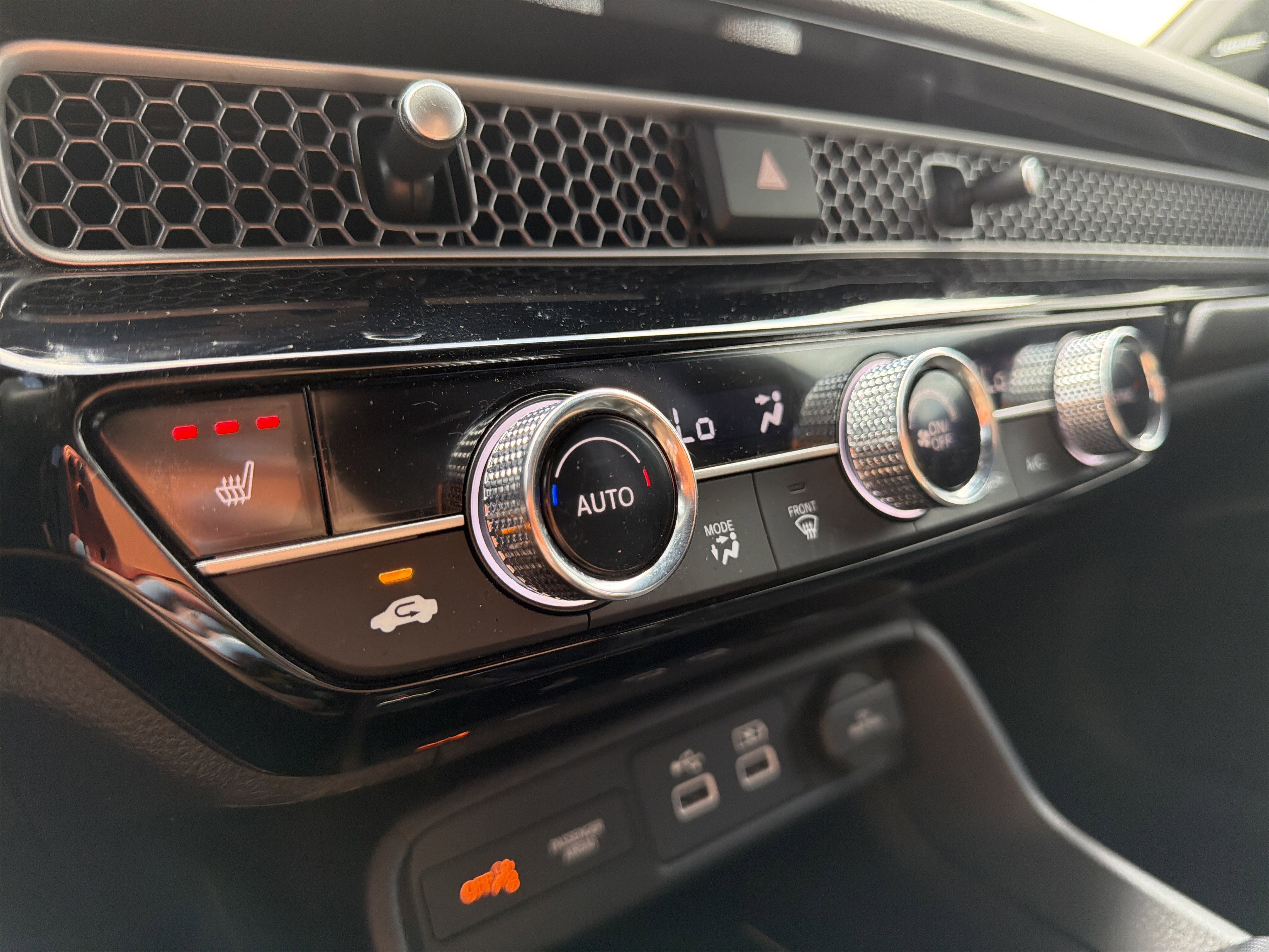 Certified 2024 Honda Civic Sport Touring image 32