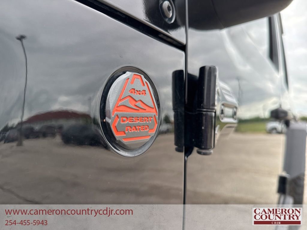 Used 2023 Jeep Gladiator Mojave w/ Cold Weather Group AWD/4WD image 24