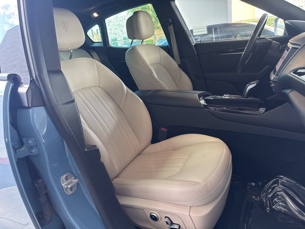 Certified 2022 Maserati Levante GT AWD/4WD image 23