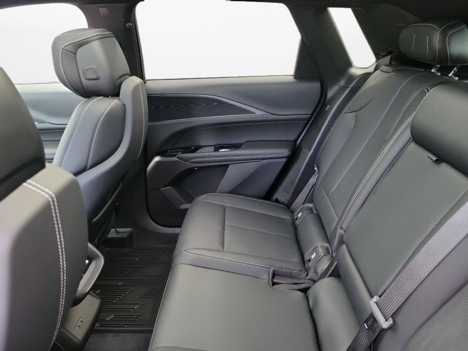 Certified 2024 Cadillac Lyriq Sport AWD/4WD image 13