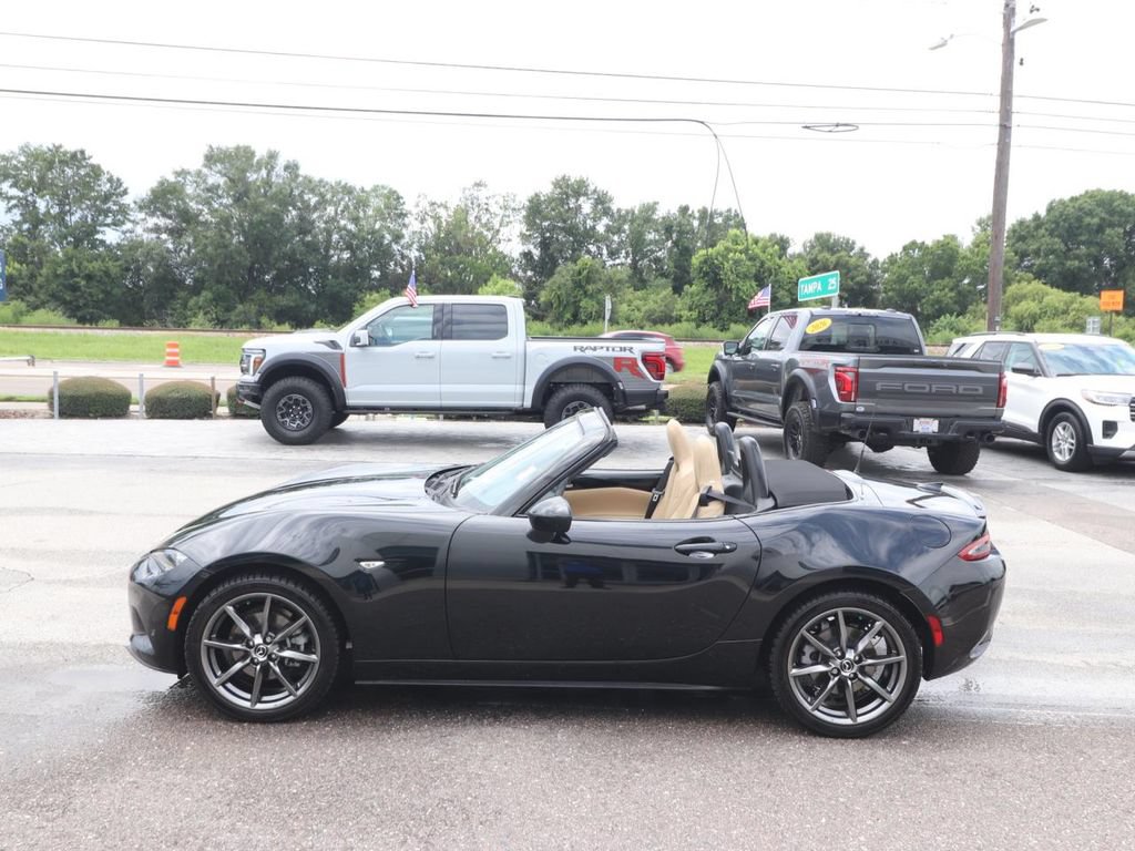 Used 2016 MAZDA MX-5 Miata Grand Touring RWD image 6