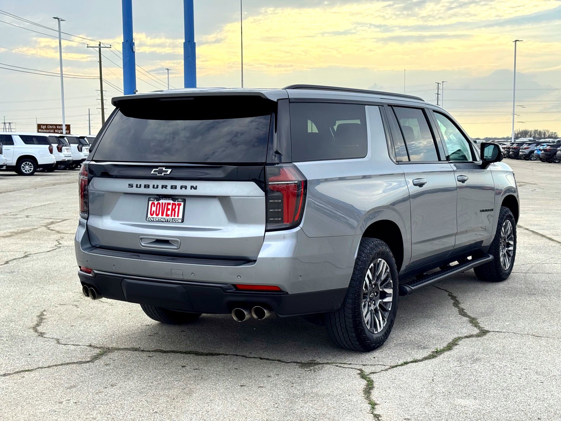 Used 2025 Chevrolet Suburban Z71 AWD/4WD image 6