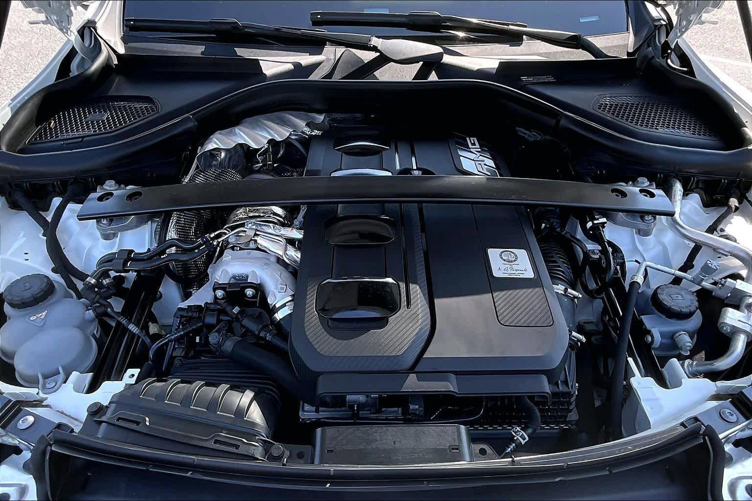 Certified 2025 Mercedes-Benz GLC 43 AMG 4MATIC image 32