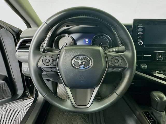 Used 2024 Toyota Camry SE w/ Cold Weather Package AWD/4WD image 13