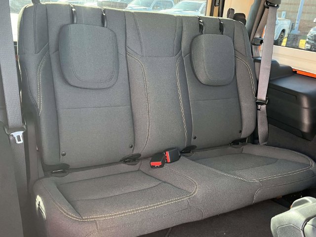Used 2025 Jeep Wrangler Sport AWD/4WD image 20