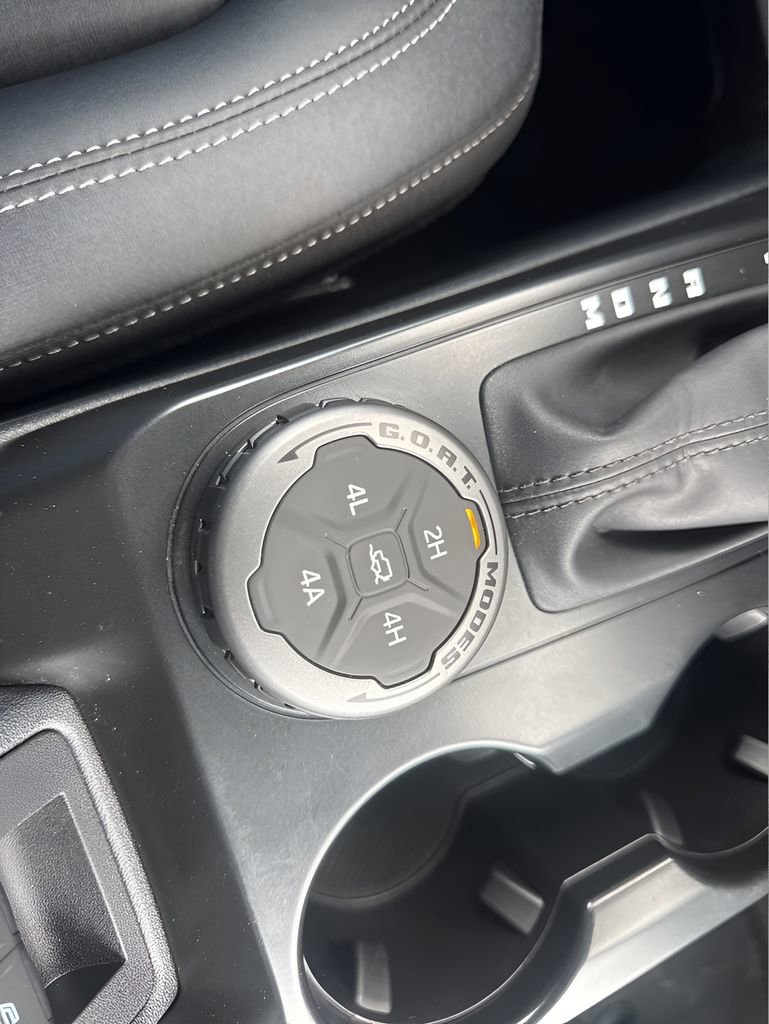 Used 2025 Ford Bronco Badlands image 22