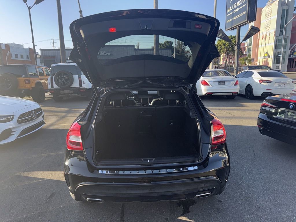 Used 2018 Mercedes-Benz GLA 250 w/ AMG Line Exterior image 22