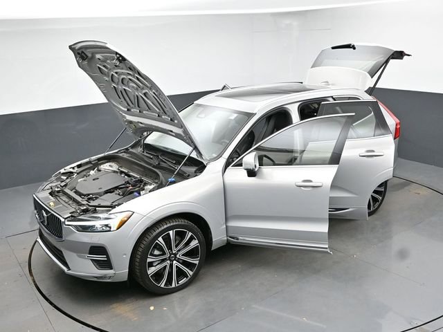 Used 2023 Volvo XC60 B6 Ultimate w/ Protection Package Premier image 52