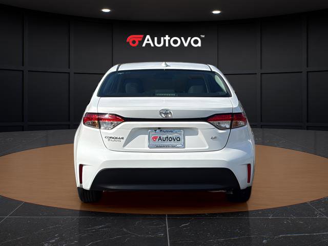 Used 2023 Toyota Corolla LE FWD image 4
