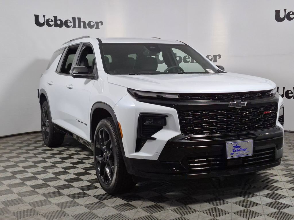 New 2026 Chevrolet Traverse RS w/ LPO, Floor Liner Package FWD image 1