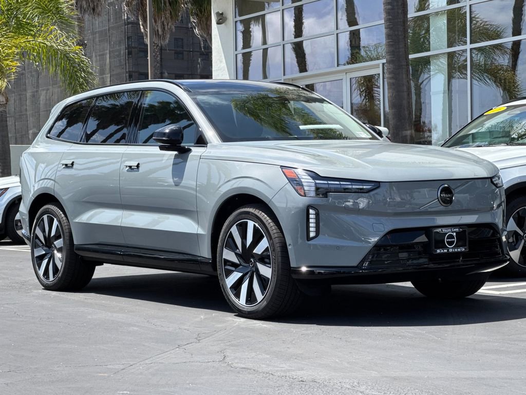 New 2026 Volvo EX90 Ultra AWD/4WD image 7