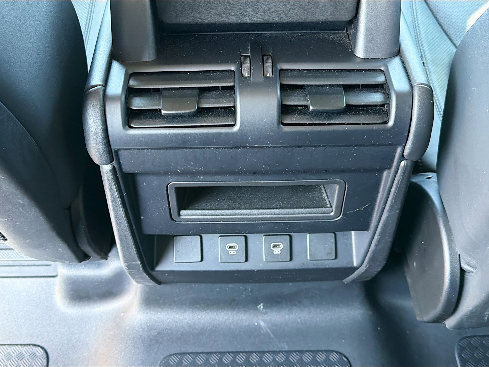 Used 2023 Land Rover Defender 110 S image 18