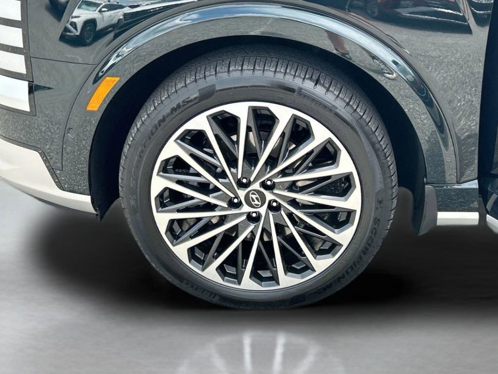 Certified 2026 Hyundai Palisade Calligraphy FWD image 40