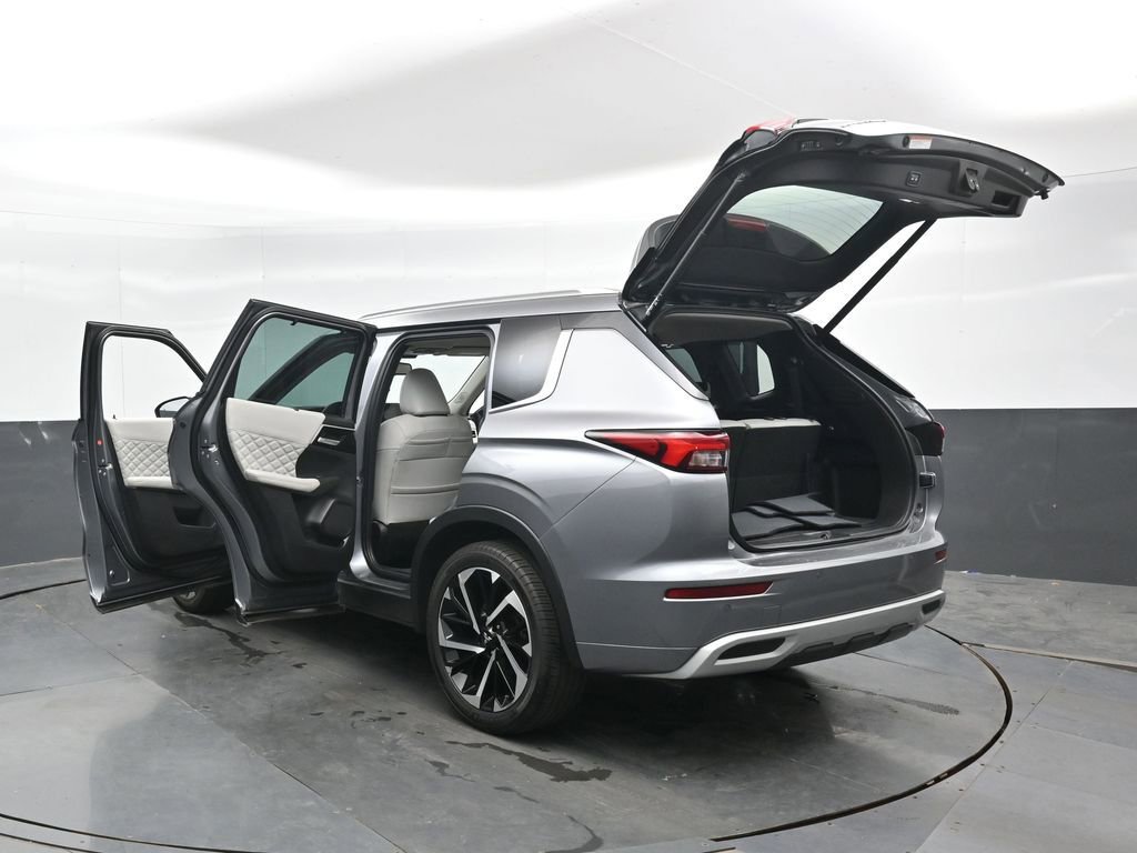 Used 2023 Mitsubishi Outlander SEL AWD/4WD image 50