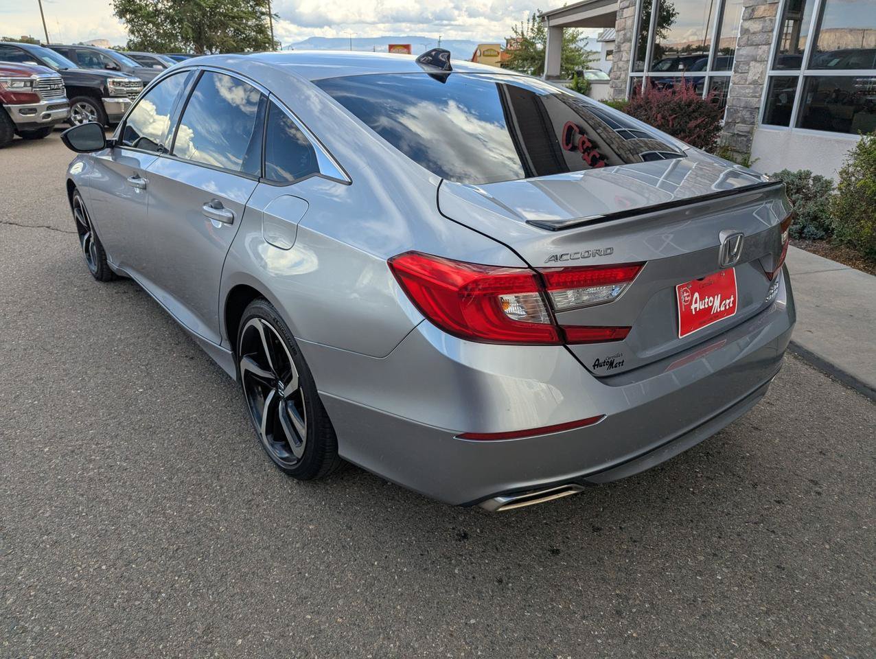 Used 2021 Honda Accord Sport image 3