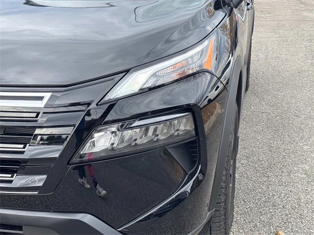 Certified 2026 Nissan Rogue SV image 11