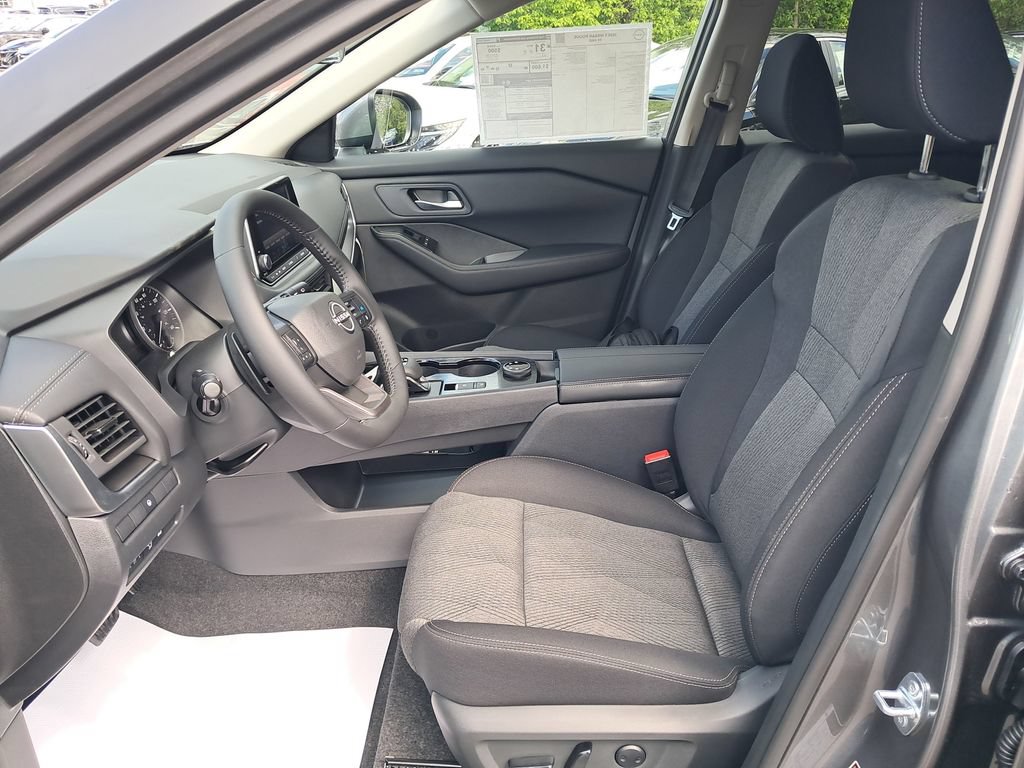 New 2026 Nissan Rogue SV AWD/4WD image 10