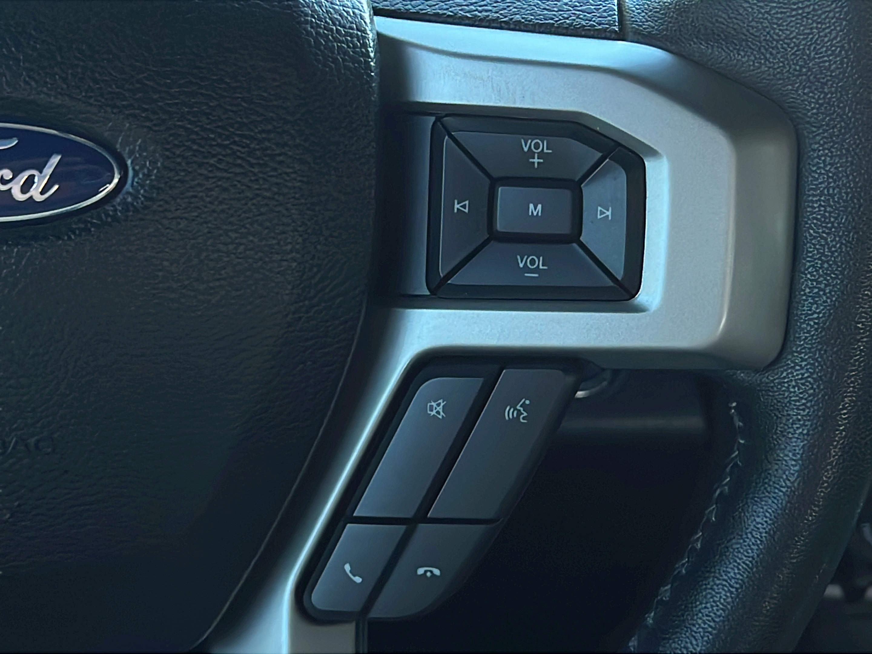 Used 2020 Ford F150 Lariat AWD/4WD image 19