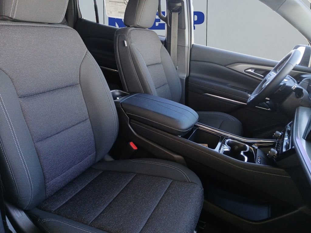 New 2026 Chevrolet Traverse LT w/ Driver Confidence Package image 17