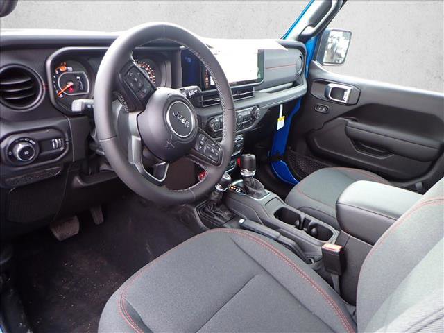 New 2026 Jeep Wrangler Unlimited Rubicon w/ Technology Group AWD/4WD image 10