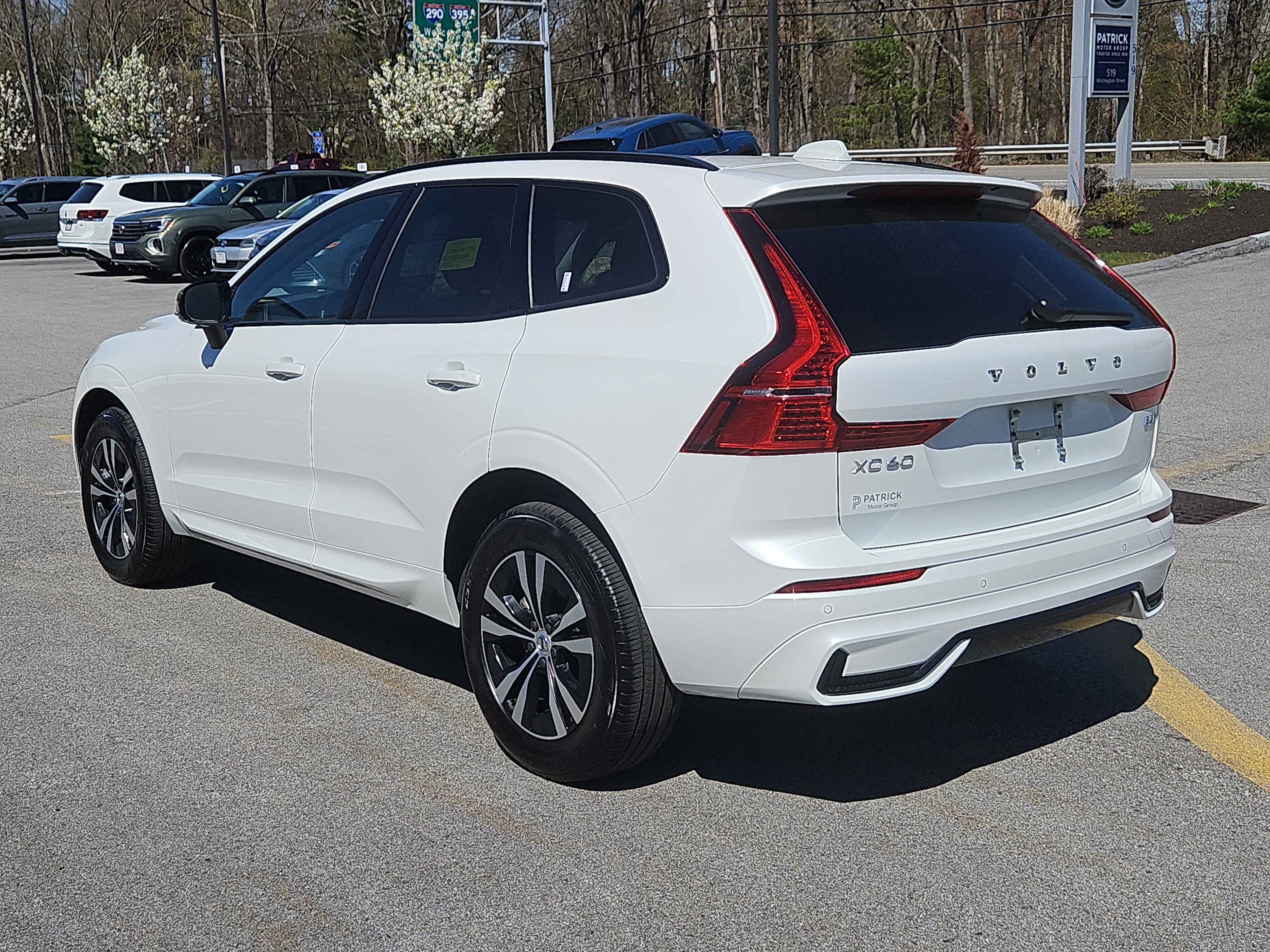 Used 2025 Volvo XC60 B5 Core AWD/4WD image 25