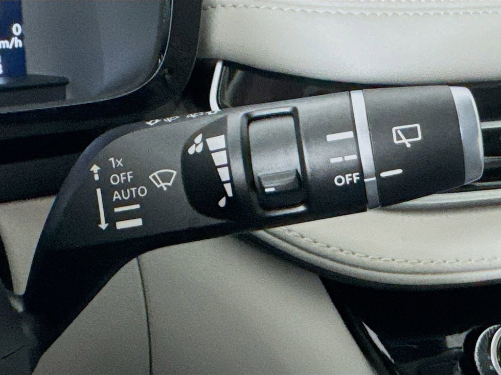 Used 2026 INFINITI QX60 Luxe w/ Cargo Package image 13