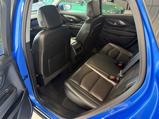 Used 2024 GMC Terrain SLT image 14