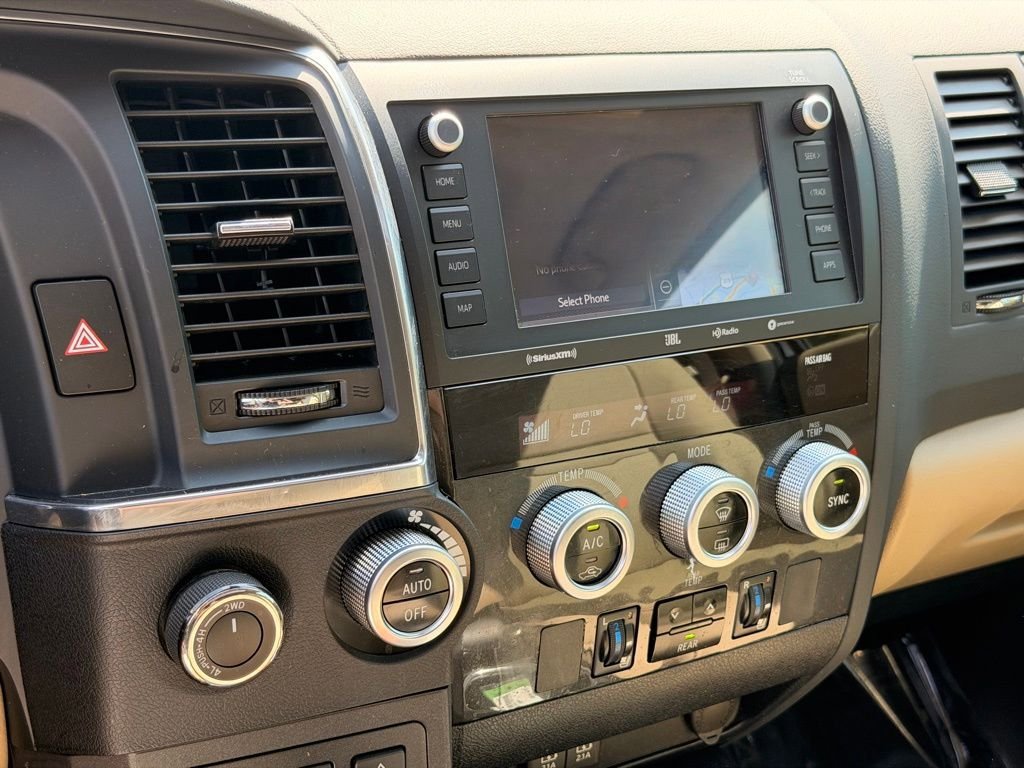 Used 2021 Toyota Sequoia Platinum AWD/4WD image 39