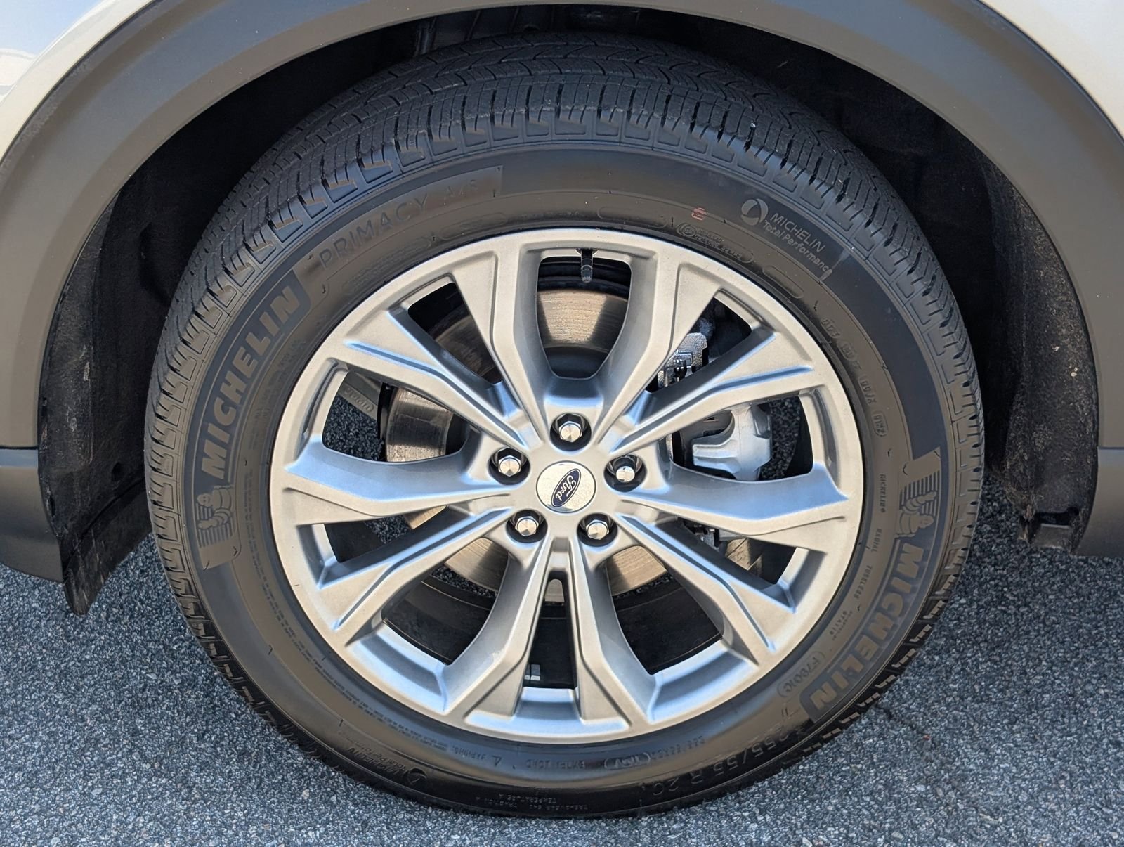 Used 2023 Ford Explorer Limited w/ Limited Technology Package AWD/4WD image 13