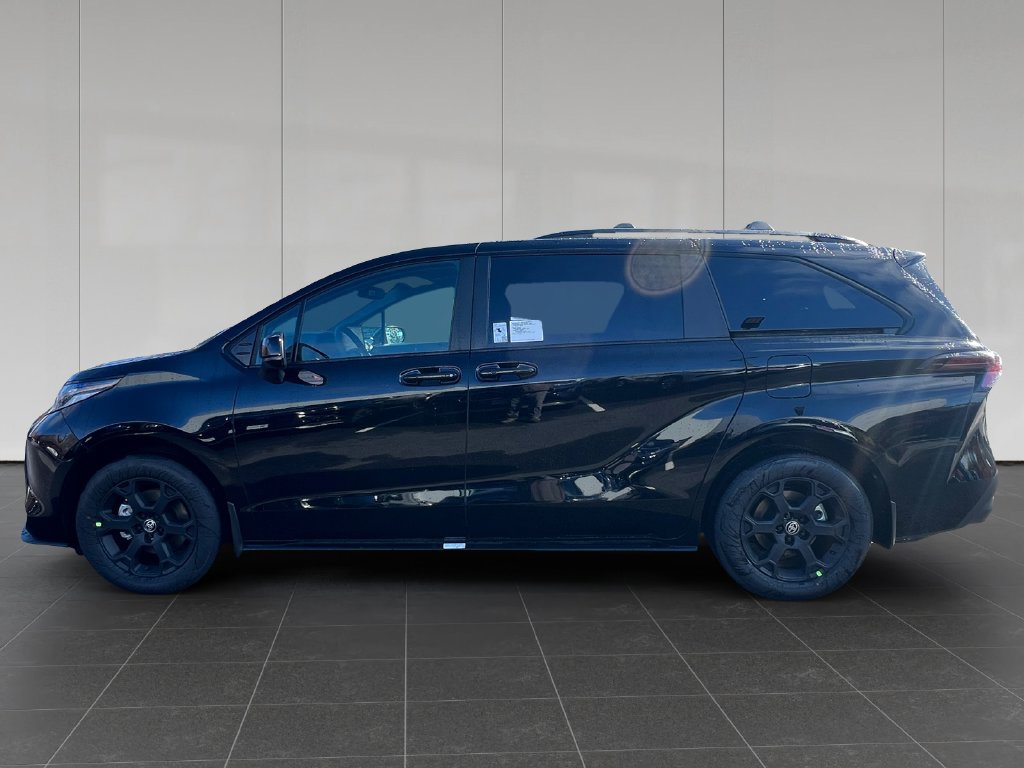 New 2026 Toyota Sienna XLE Woodland Edition AWD/4WD image 2
