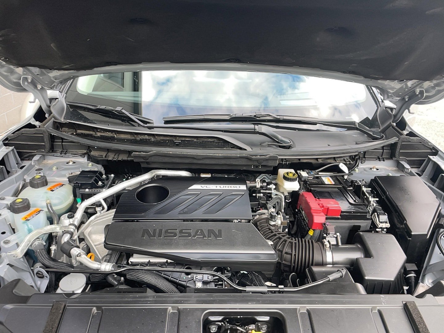 Used 2025 Nissan Rogue SL w/ Tech Package image 25