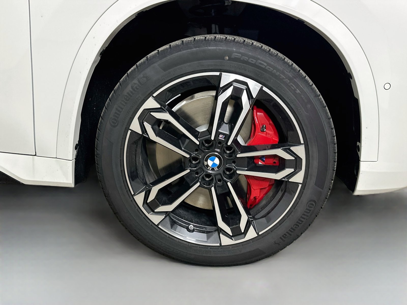 New 2027 BMW X1 xDrive28i AWD/4WD image 10